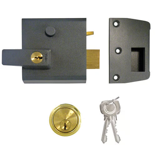 No.1 Auto Deadlocking Nightlatch