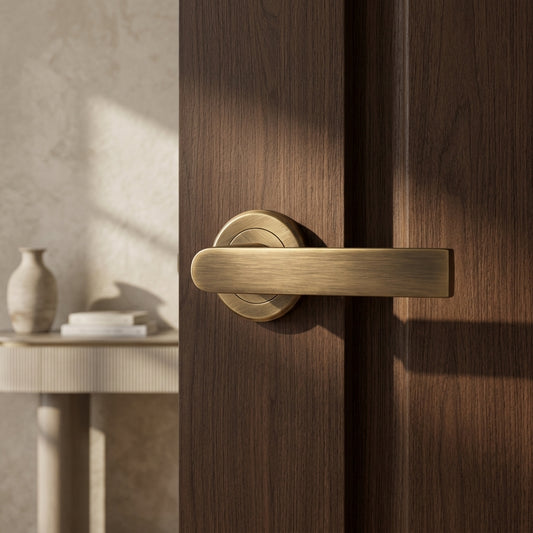 Edge Lever on Round Rose