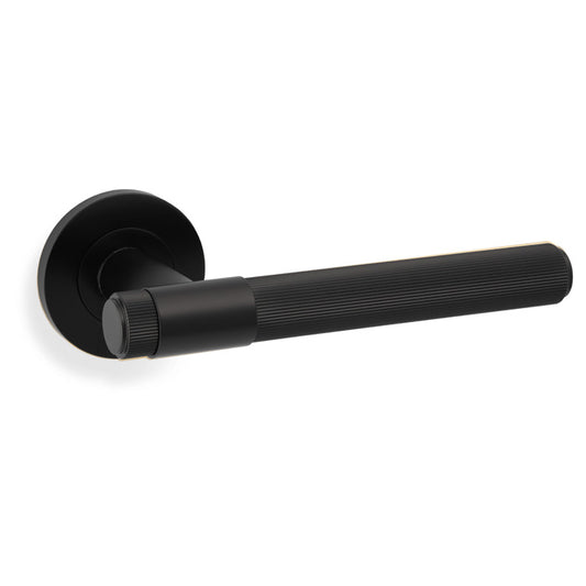 Kingston Reeded lever on Round Rose