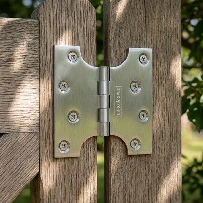Parliament Hinge