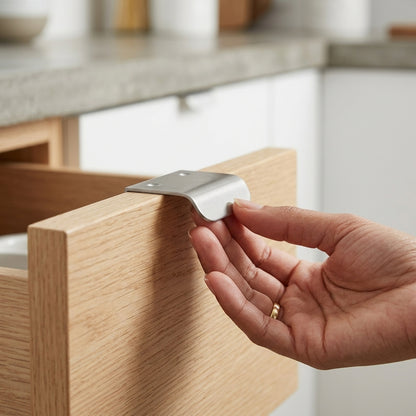Hidden Finger Pull