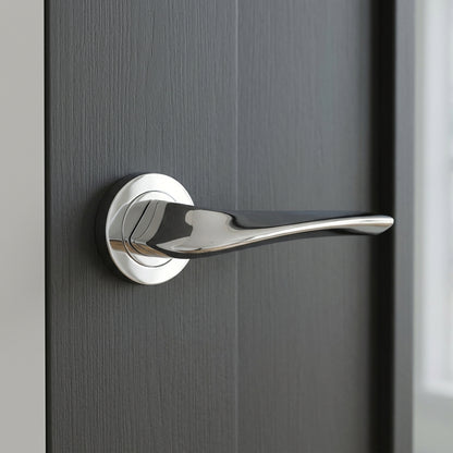 Master lever on round rose