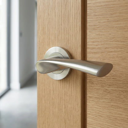 SWL Breeze Lever on Rose