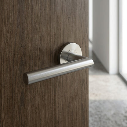 19mm Dia. Grade 4 Mitred Safety Lever on Round Rose