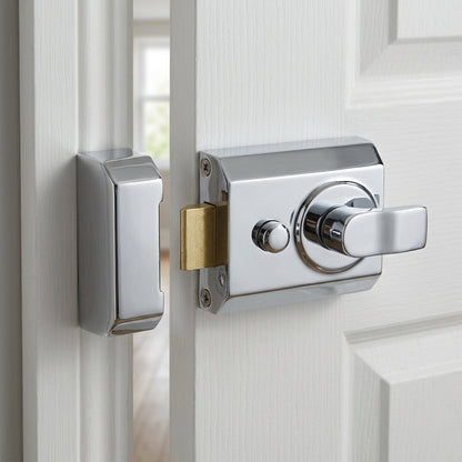 Deadlocking Rim Cylinder Nightlatch