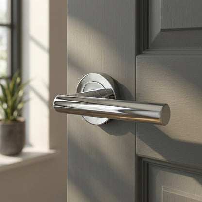 Calla Lever on Round Rose
