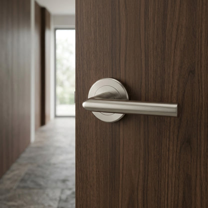 Dieci Lever on Rose