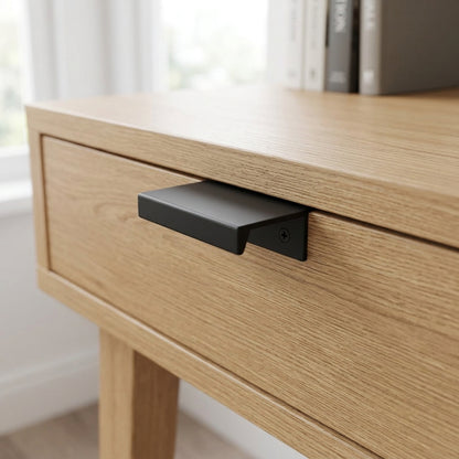 Squared Edge Pull