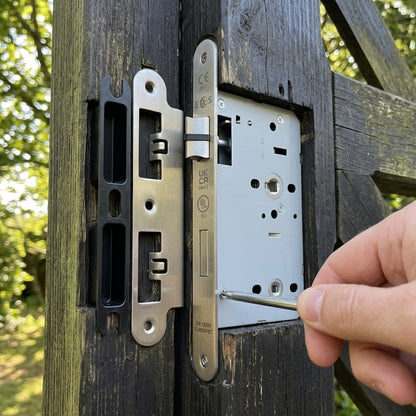 DIN Bathroom Lock