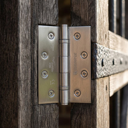 Grade 13 Ball Bearing P Hinge
