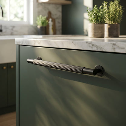 Lines Pull Handle Range