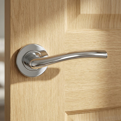 Cuatro Lever on Round Rose