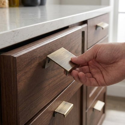 Squared Edge Pull