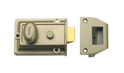 77 & 706 Non-Deadlocking Traditional Nightlatch Boxed