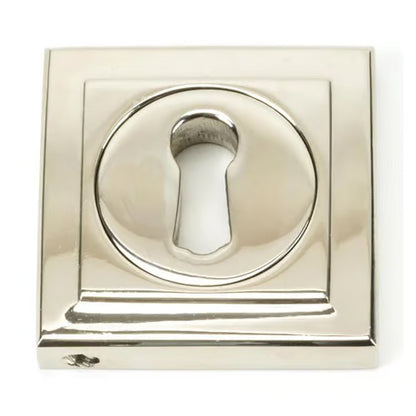 Round Escutcheon - Beehive (LEAD TIME: 2-3 DAYS)
