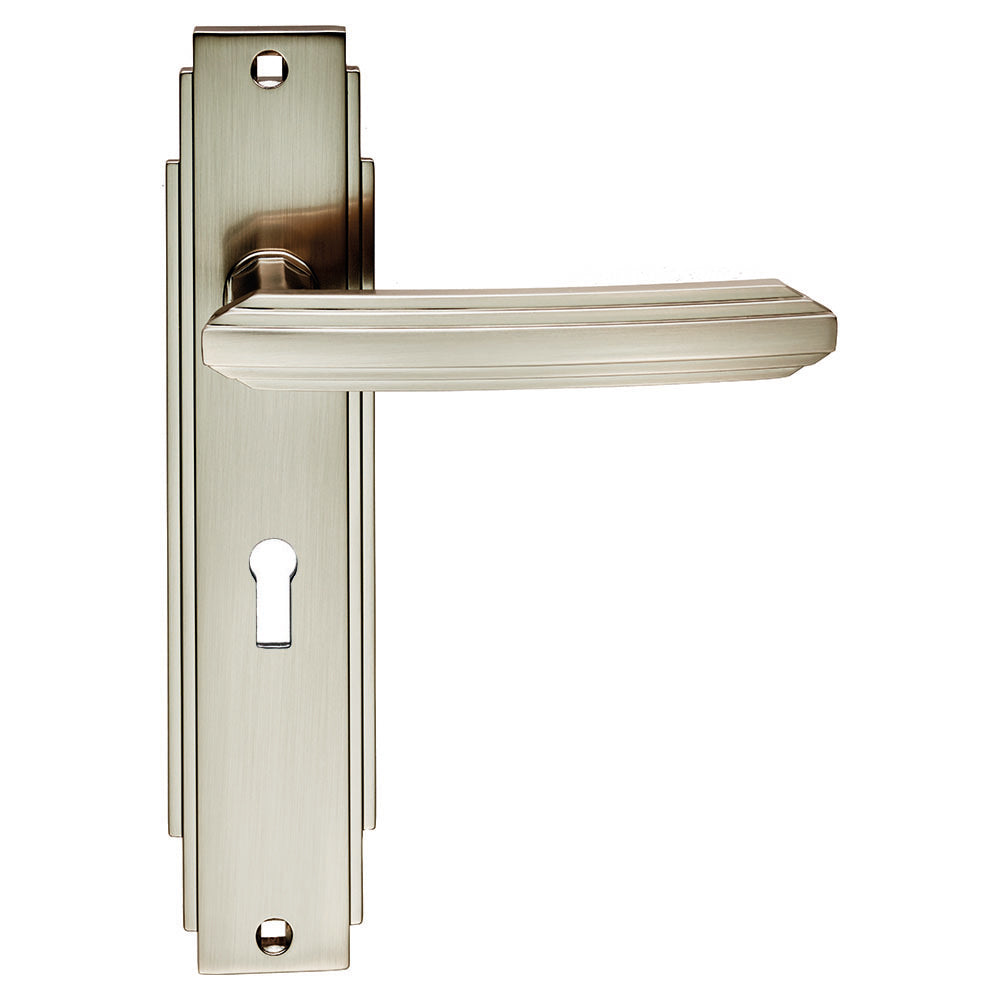 Art Deco Lever on Backplate Range