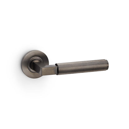 Reeded Hurricane Lever on Round Rose