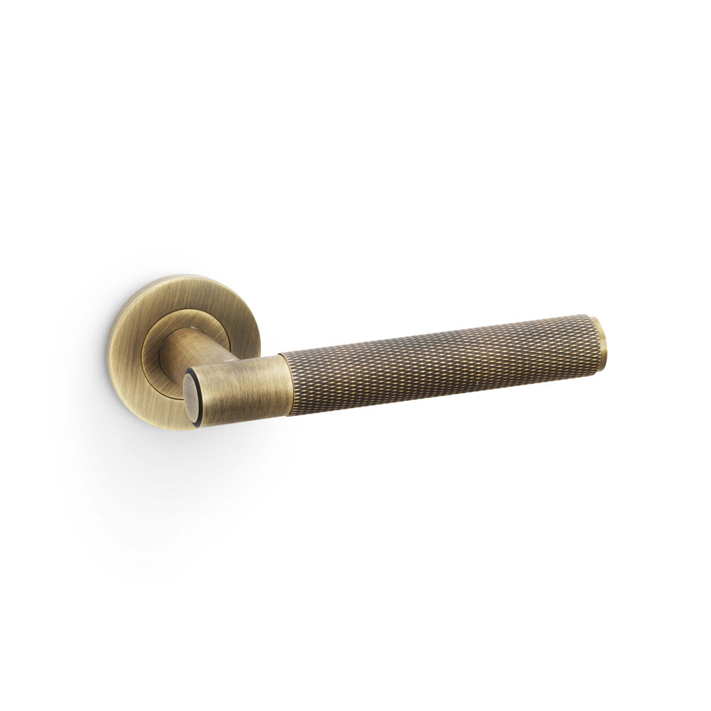 Knurled Spitfire Lever on Round Rose