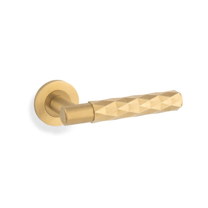 Diamond Cut Spitfire Lever on Round Rose