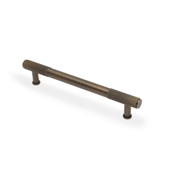 Washington Reeded End Cabinet Pull