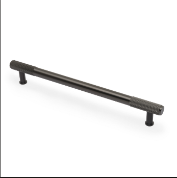 Washington Reeded End Cabinet Pull