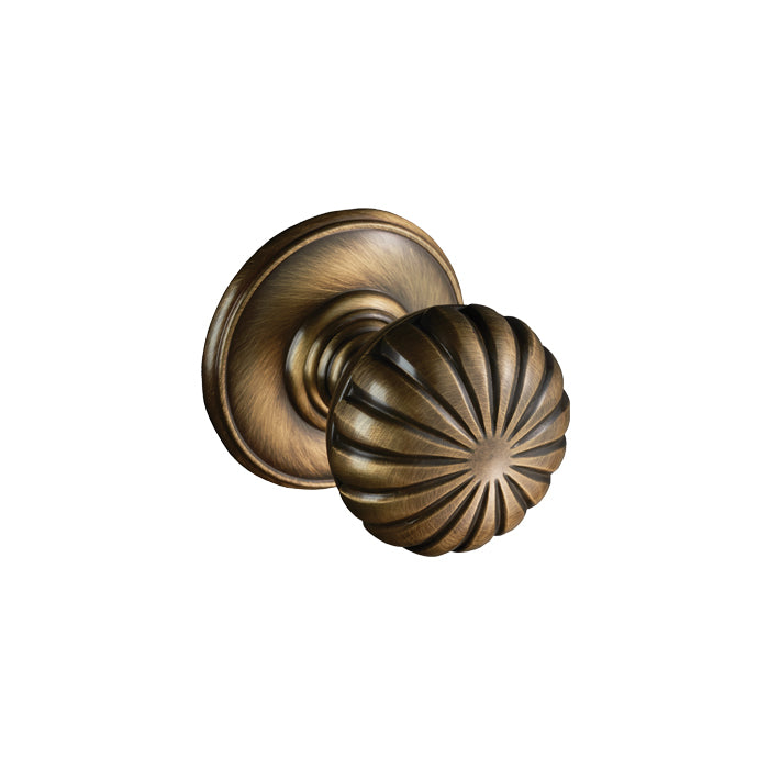 Delamain Flower Knob