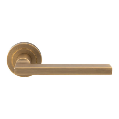 Trentino Lever On Round Rose