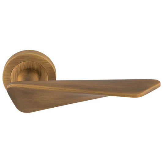 Intona Lever on Round Rose