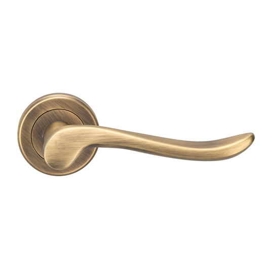 Verdun Lever On Rose